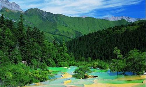 夏季旅游避暑胜地_夏季旅游避暑胜地有哪些